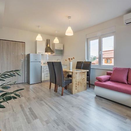 2 Bedroom Apartment Peroj Фажана Екстер'єр фото