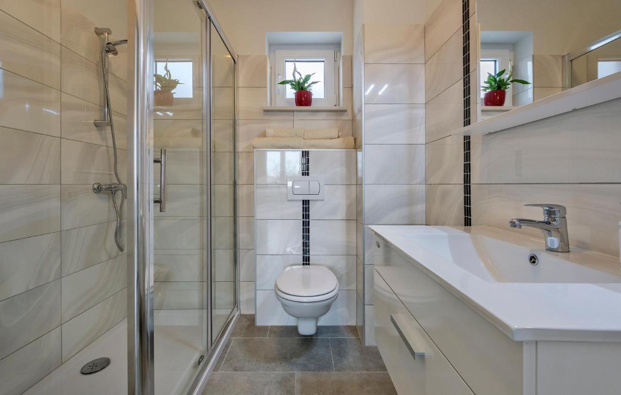 2 Bedroom Apartment Peroj Фажана Екстер'єр фото